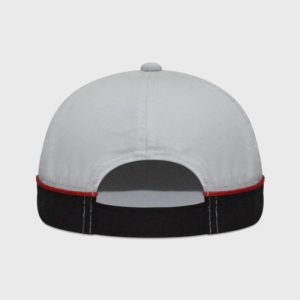 Boné com recorte na copa e aba - Traseiro