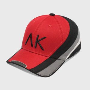 Boné preto com recorte na copa e aba - Perfil