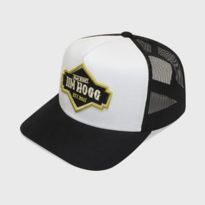 Boné trucker com bordado dourado - Perfil
